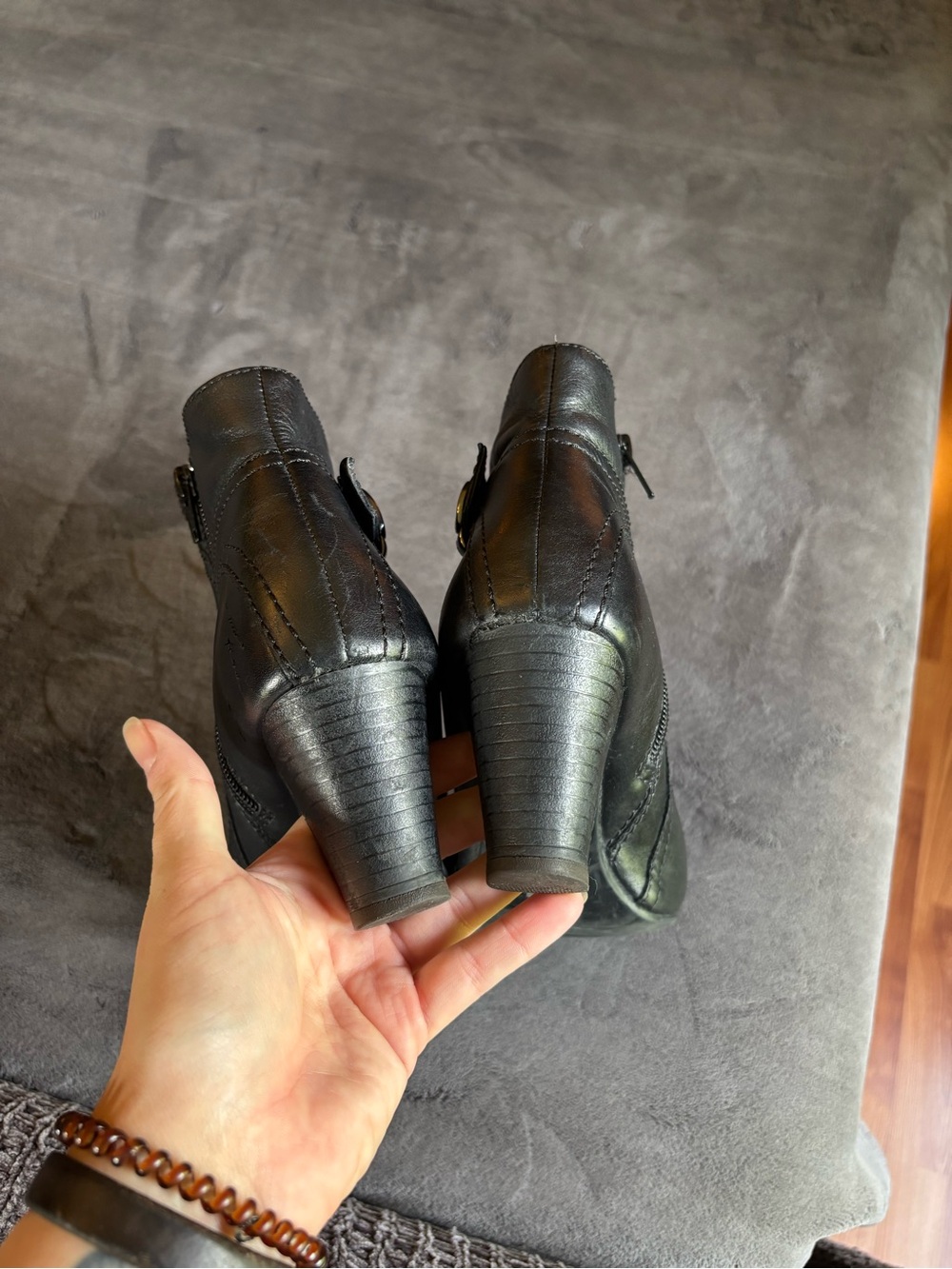 Clark’s Women’s Black Leather Heeled Bootie, Size 8 - Picture 3 of 7